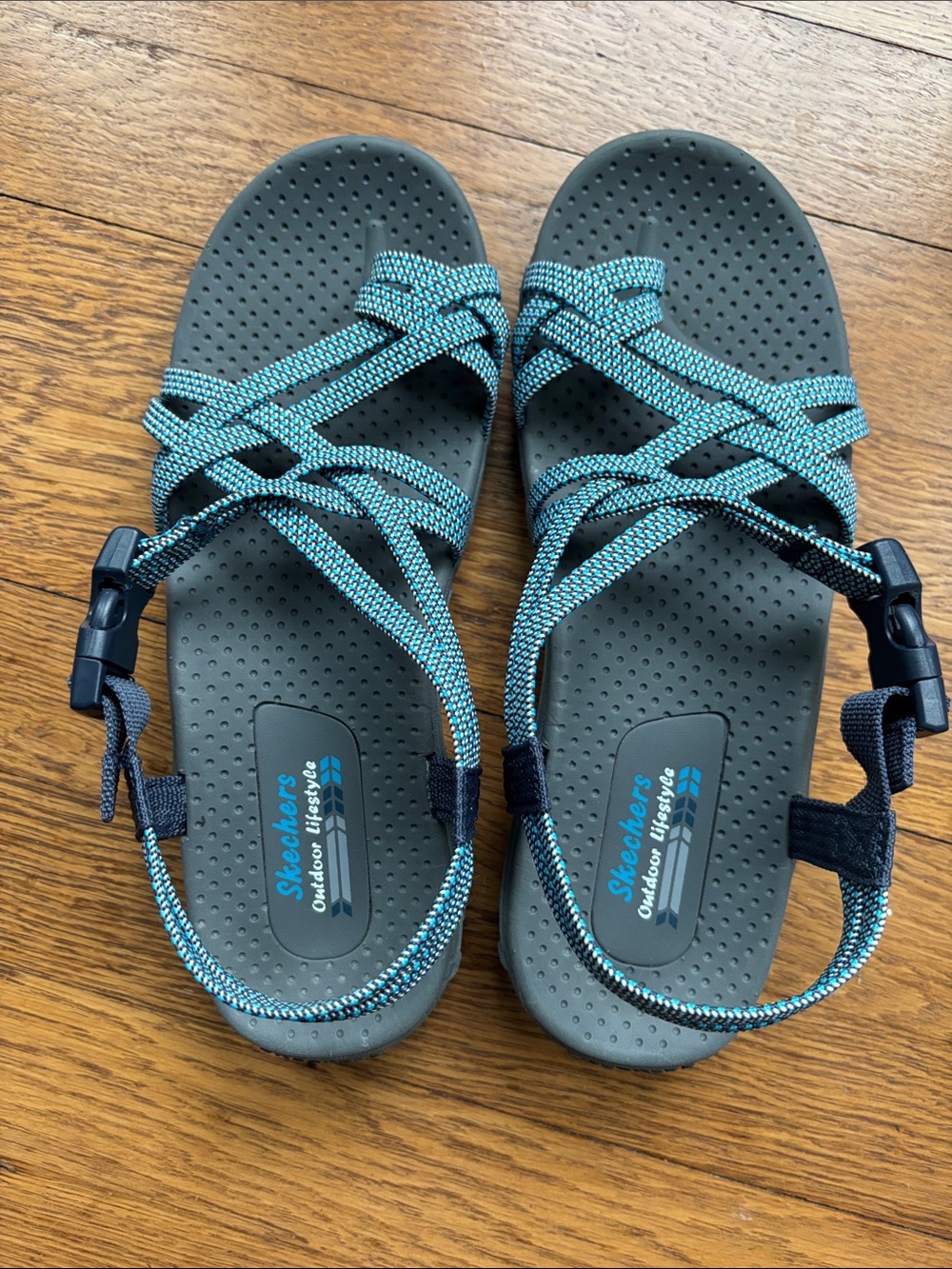 Skechers blue and gray outdoor lifestyle strappy sandals women’s size 7